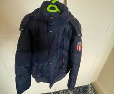 VERY URGEBT: Tommy Hilfiger Down Jacket