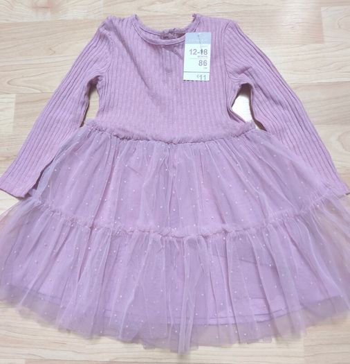 Girls clothes bundle 1-2 years mostly new