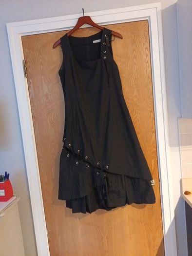 Julie Guerlande Black  Sleevless  Dress.   S.12 .