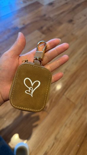 Aipod case & keychain