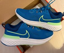 Blue/White Nike React Miler 2 Runners