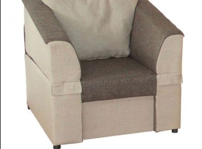 Extendable armchair