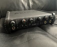 IK Multimedia AXE I/O Solo