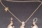Goldtone Peacock Necklace and Earring Set 12 Euro Free Postage