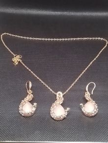 Goldtone Peacock Necklace and Earring Set 12 Euro Free Postage