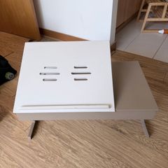 Foldable study desk in beige and dark brown (25 euros each)
