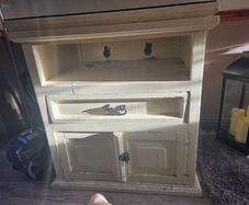 Originally Mexican pine cabinet, sprayed cream, width 2ft 7, length 2ft, need a top up spray paint, 1 door is loose and needstightening, otherwise in good condition, originally mexican pine