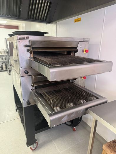 Pizza Oven machine