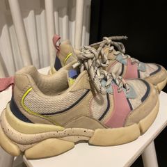 ZARA girls shoes size 32