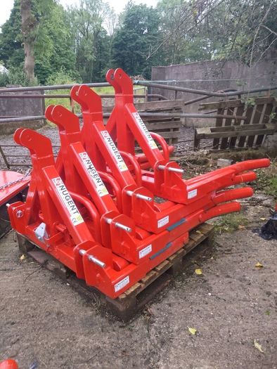 Bale lifter new Nugent