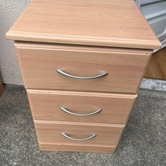 Bedside lockers