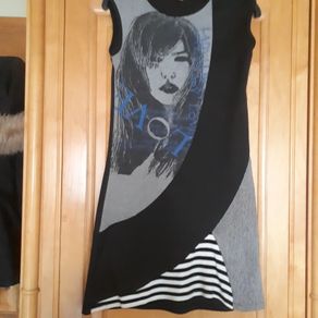 Funky sleeveless long top, size 150cm 32"