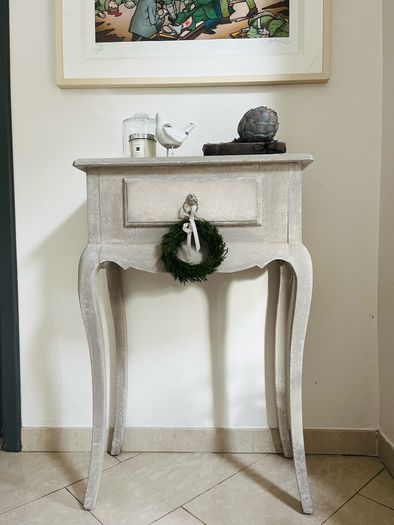 French style console . / table /locker