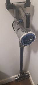 Hand held vaccum cleaner ( Eureka)