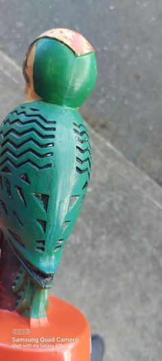 Original bulmers woodpecker display item,collectors item, hard to come by ,little damage on he's beak,,see pictures for condition,,price includes post to anywhere in Ireland, by certificate proof of post, sold as is ..made by Harry E. tunnigcliffe London,