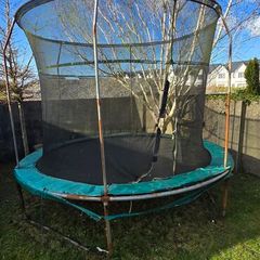 Trampoline