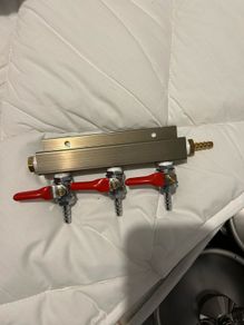 1/4" Barb C02 Distributor 3 Way