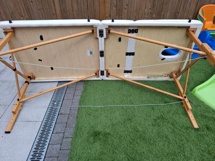 Massage table