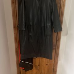 Carolyn Donnelly leather coat