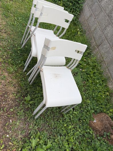 6 White Chairs