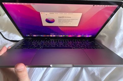 MacBook Pro 13 2016 (Touch Bar, 4 Ports) Fully Working, Flexgate Screen