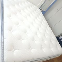 King Size Memory Foam Mattress with 3000 Pocket Springs