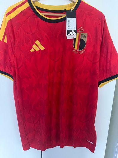 Adidas Belgium (size Large) Football World Cup 2026 Adults Home Jersey