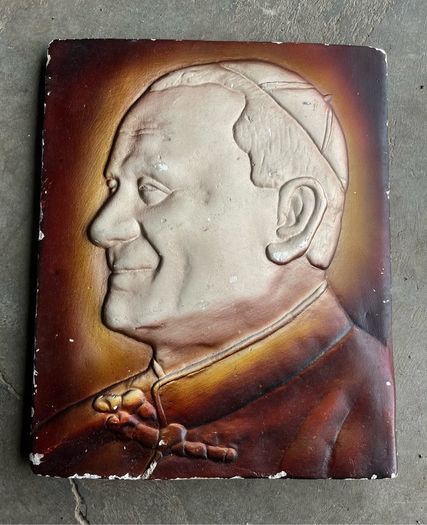 picture wooden sculpture