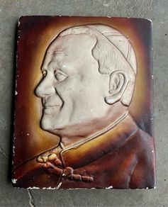 picture wooden sculpture