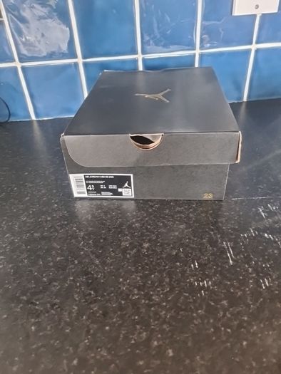 Air Jordan 1 mid se (gs)