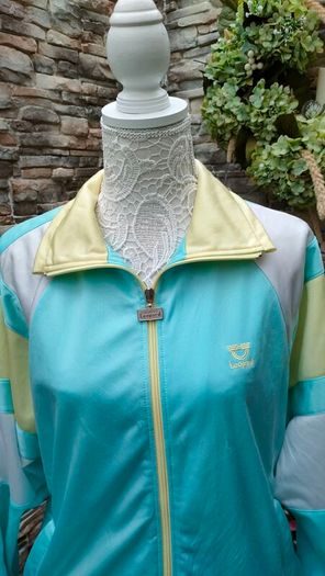 Vintage Legend 80s/90s tracksuit top  Vibrant colours Oversized look Size Medium