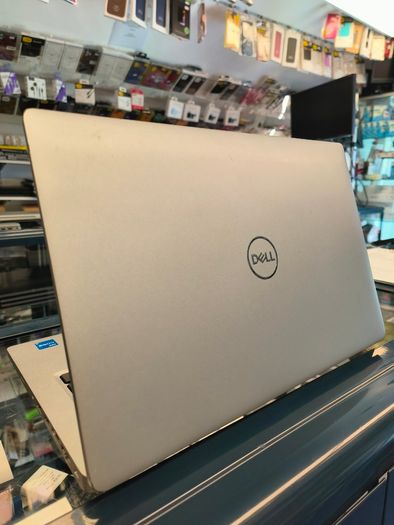 Dell Latitude 5430 (12th Gen) Core i5 1245U 8GB RAM 256GB SSD Windows 11 Pro 14.1" FHD Laptop (SALE PRICE)