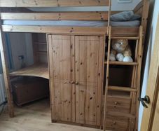Bunk bed