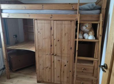 Bunk bed