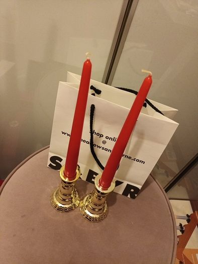 2 x gold festive Candle holders & dinner candles