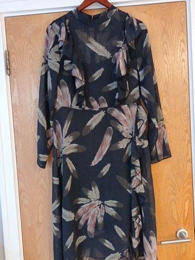 Primark  Dress. S.14.  New No Tag.