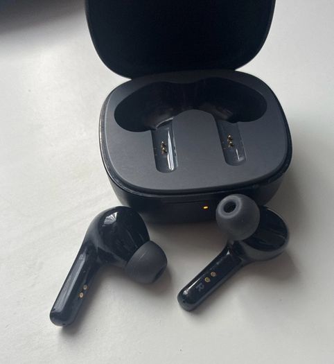 Belkin SoundForm Flow ANC Wireless Earbuds + Charging Case (Bluetooth, Noise Cancelling)