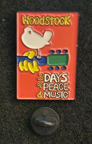 Woodstock , pin back badge.