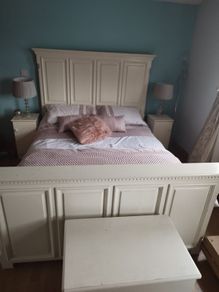 Solid Kingsize Wood Bedframe