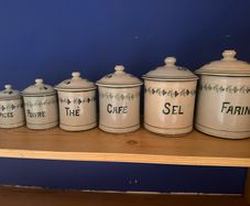 Set of French pots