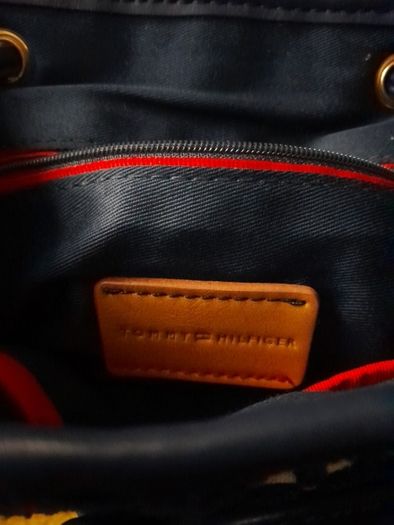 Tommy Hilfiger hand bag
