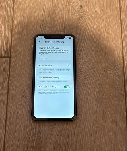 iPhone 11 Three network