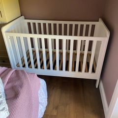 Cot bed