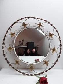 Retro round mirror