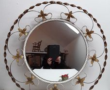 Retro round mirror