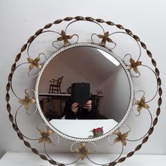 Retro round mirror