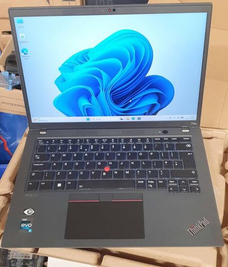 Lenovo ThinkPad T14s Gen 3 | Core i5-1240P | 16GB RAM | 512GB NVMe SSD | Windows 11 Pro