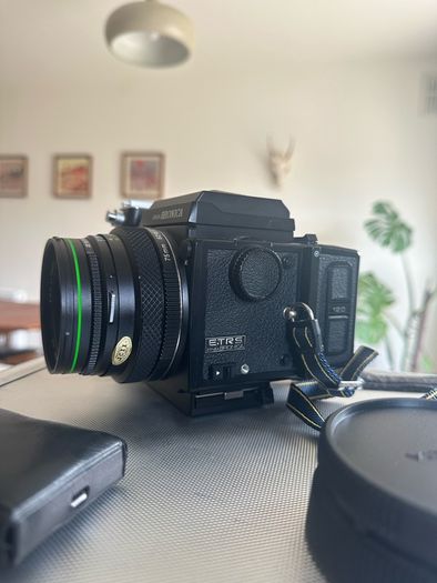 Bronica ETRS Medium Format Kit