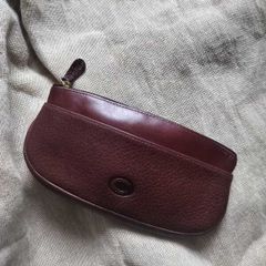 Vintage Chesneau burgundy / brown zip up purse