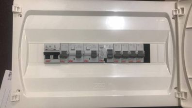 One Row 18 Mod MCB Board Fuseboard